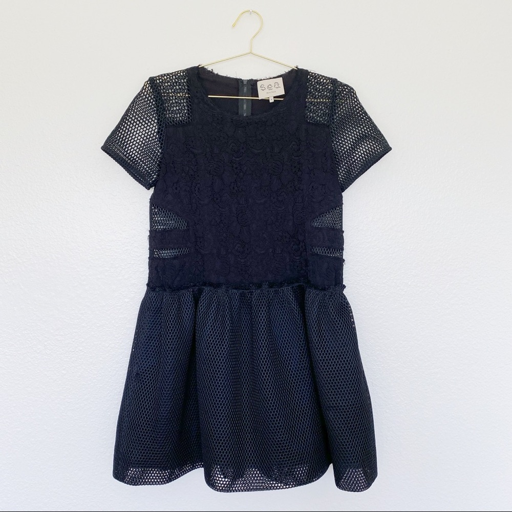 SEA NY Mesh Netting & Lace Black Mini SZ 4